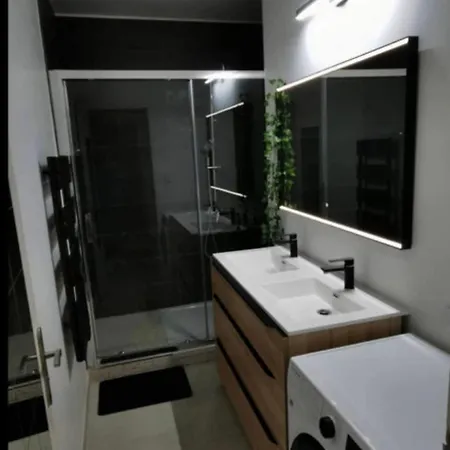 Appartement, Center 3 * 몽펠리에